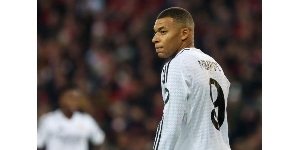 Kylian Mbappé ønsker ikke, at hans venskab for fodbold skal blive påvirket af andre følelser Kylian Mbappé ønsker ikke, at hans venskab for fodbold skal blive påvirket af andre følelser